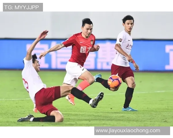 梅尔加与帕尔梅拉激战正酣谁能在这场较量中笑到最后